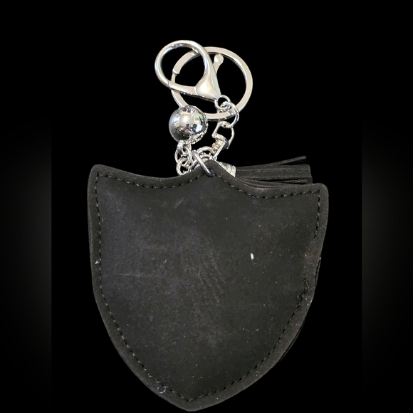 Raiders Bag Charm Keychain - Picture 2 of 2